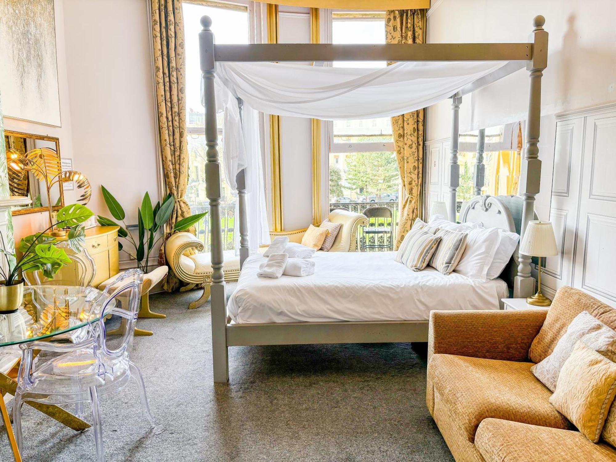 X Hotel Brunswick Square Brighton Екстериор снимка