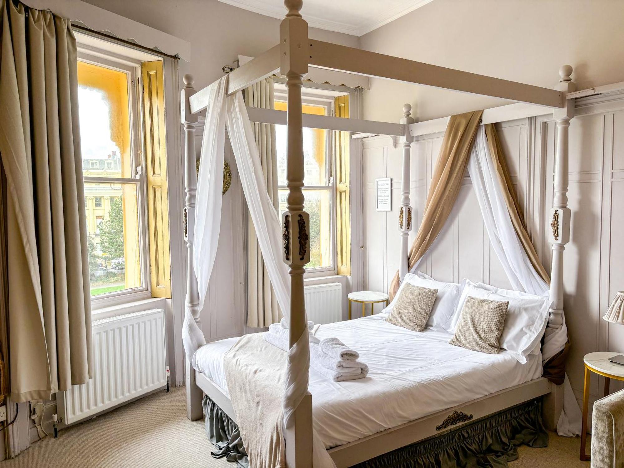X Hotel Brunswick Square Brighton Екстериор снимка