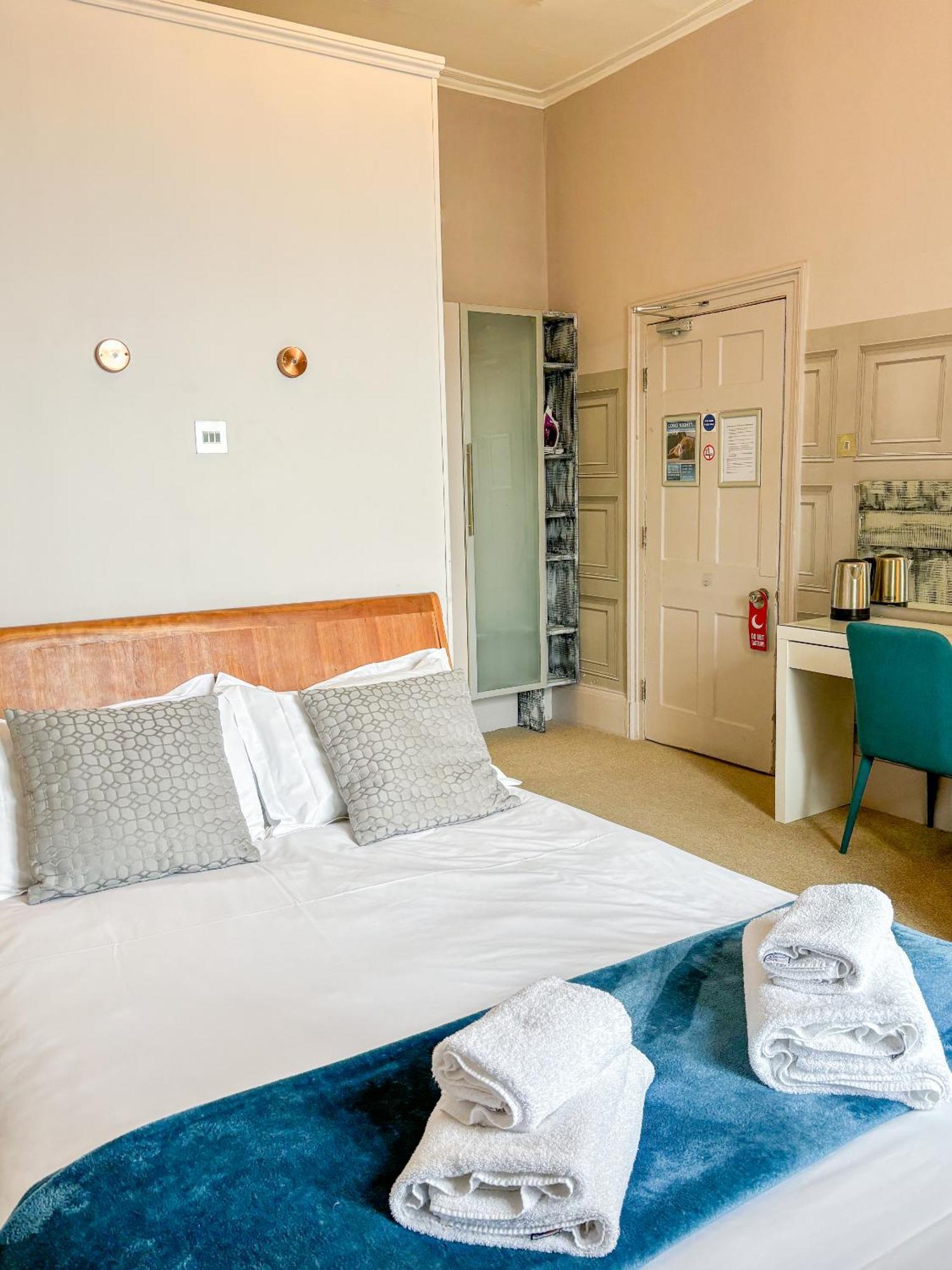 X Hotel Brunswick Square Brighton Екстериор снимка
